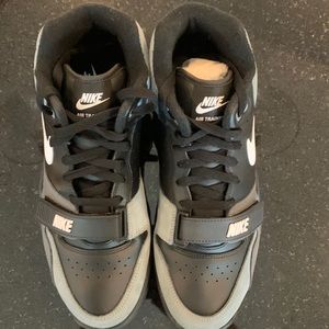 New-in-box Nike air trainer 1